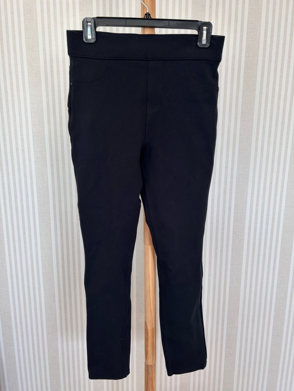 SPANX SPANXsmooth™ PerfectFit Ponte Slim Straight Pant in Black Women’s Medium - Picture 5 of 8